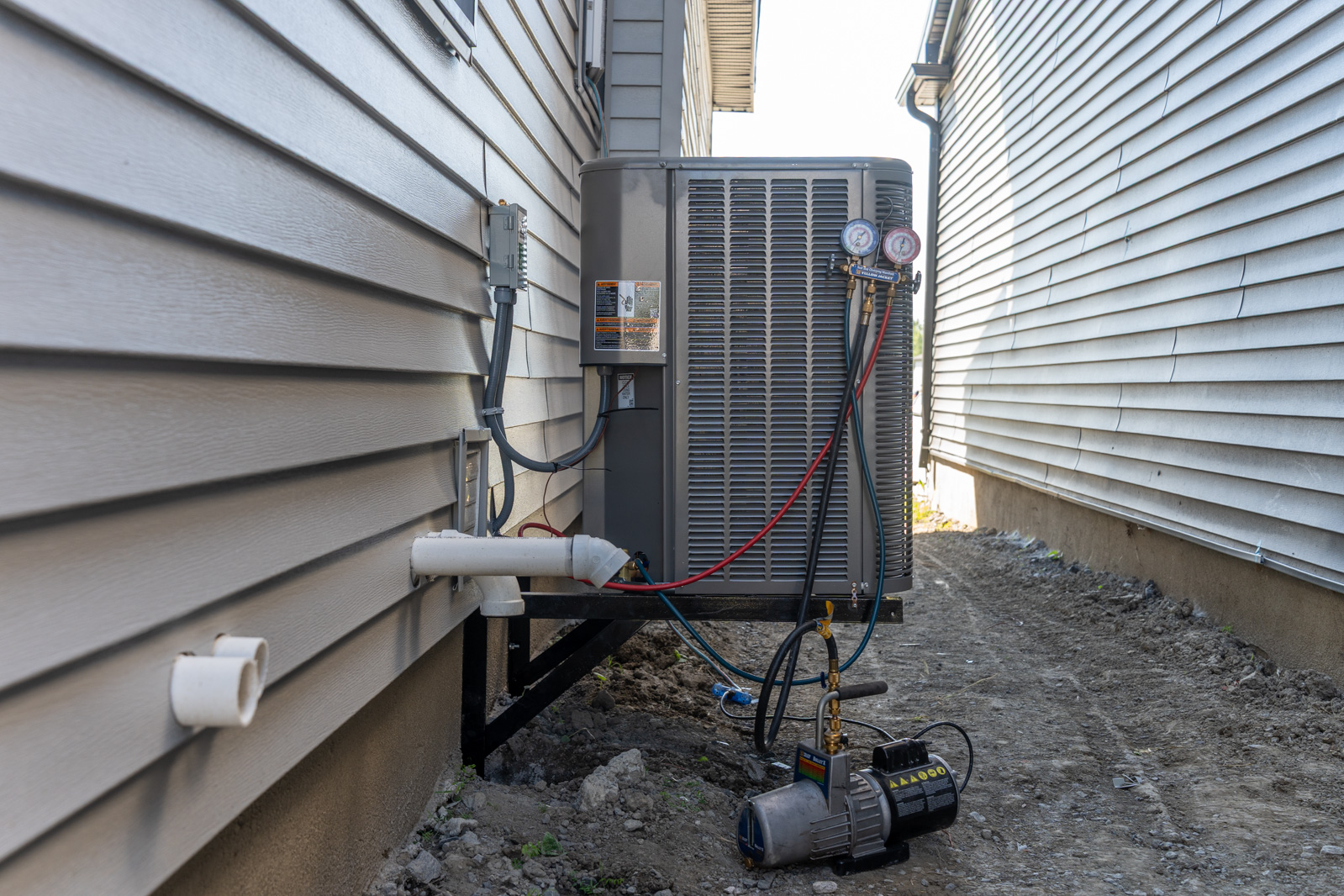 52 Ambassador_250723_LO.jpg