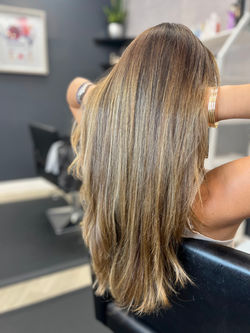 HIGHLIGHTS+GLOSS