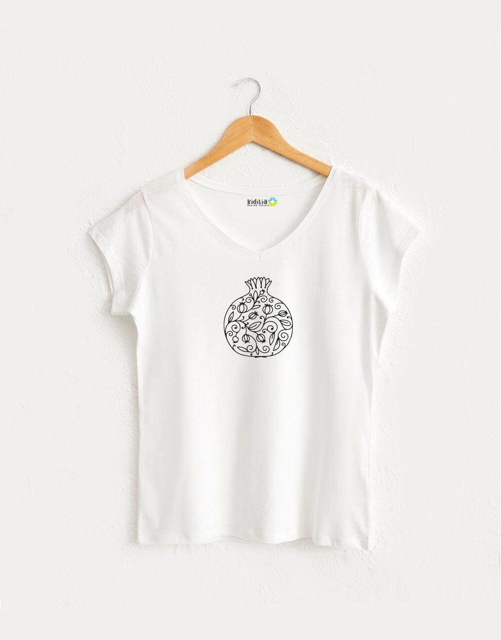 Çizgisel Nar Görselli V Yaka Kadın Beyaz Tasarım Tshirt