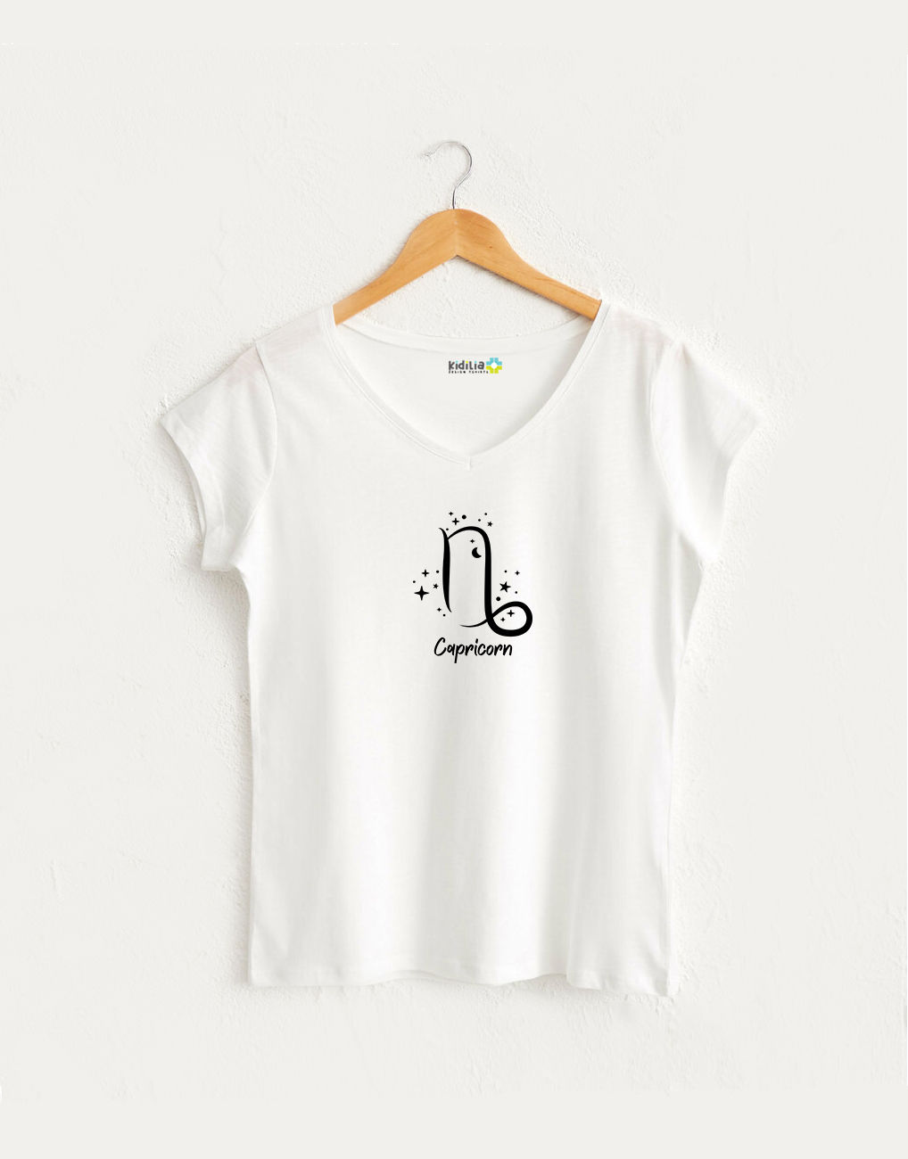 Oğlak Burcu V Yaka Kadın Beyaz Tasarım Tshirt