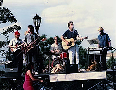 Battery Pk concert1 Small_edited.jpg