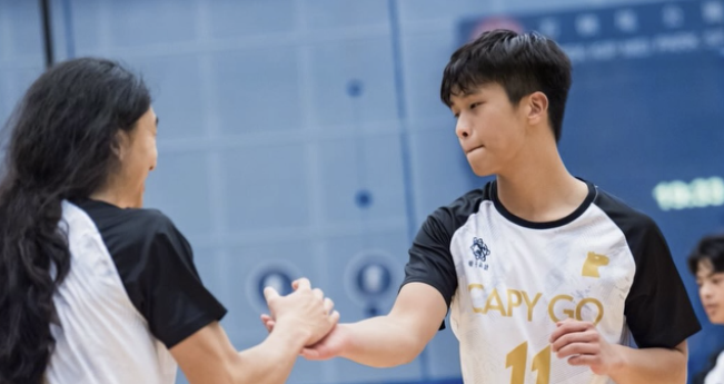 告別黏膩感!專為香港濕熱天氣而生的「排汗球衣」挑選指南