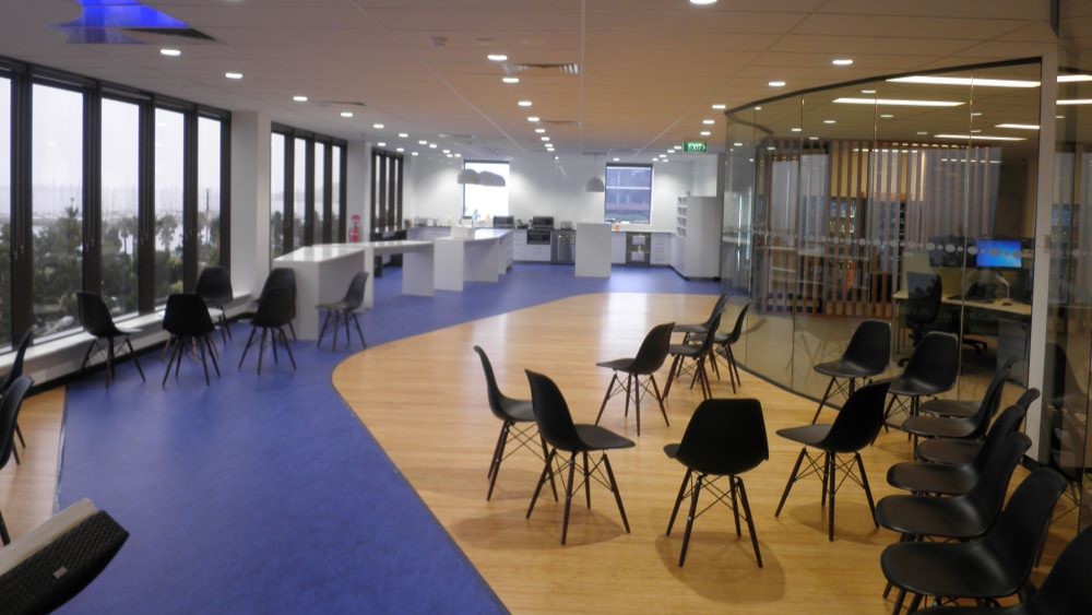 Energy Australia - Geelong Office Fitout by Roberts Buildesr