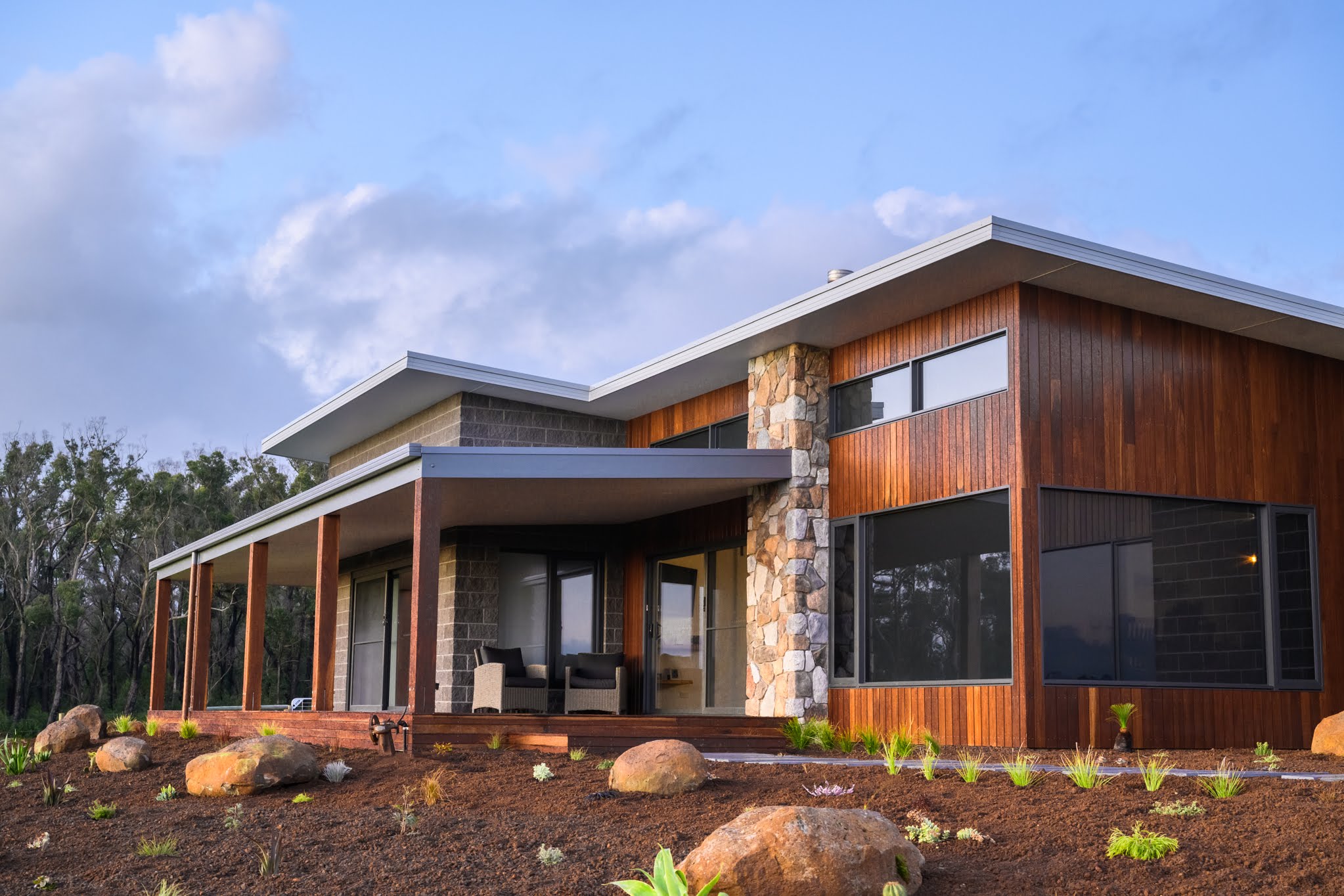 Outside view of a new home in Glenfyne, Victoria built by Roberts Builders Pty Ltd.