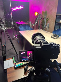 photo of dubai podcast studio equipment