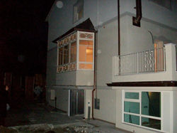 421272_108899175931945_876852983_n