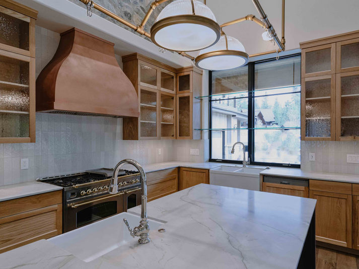 Residential design in Gray's Crossing showing a bespoke luxury kitchen.jpg