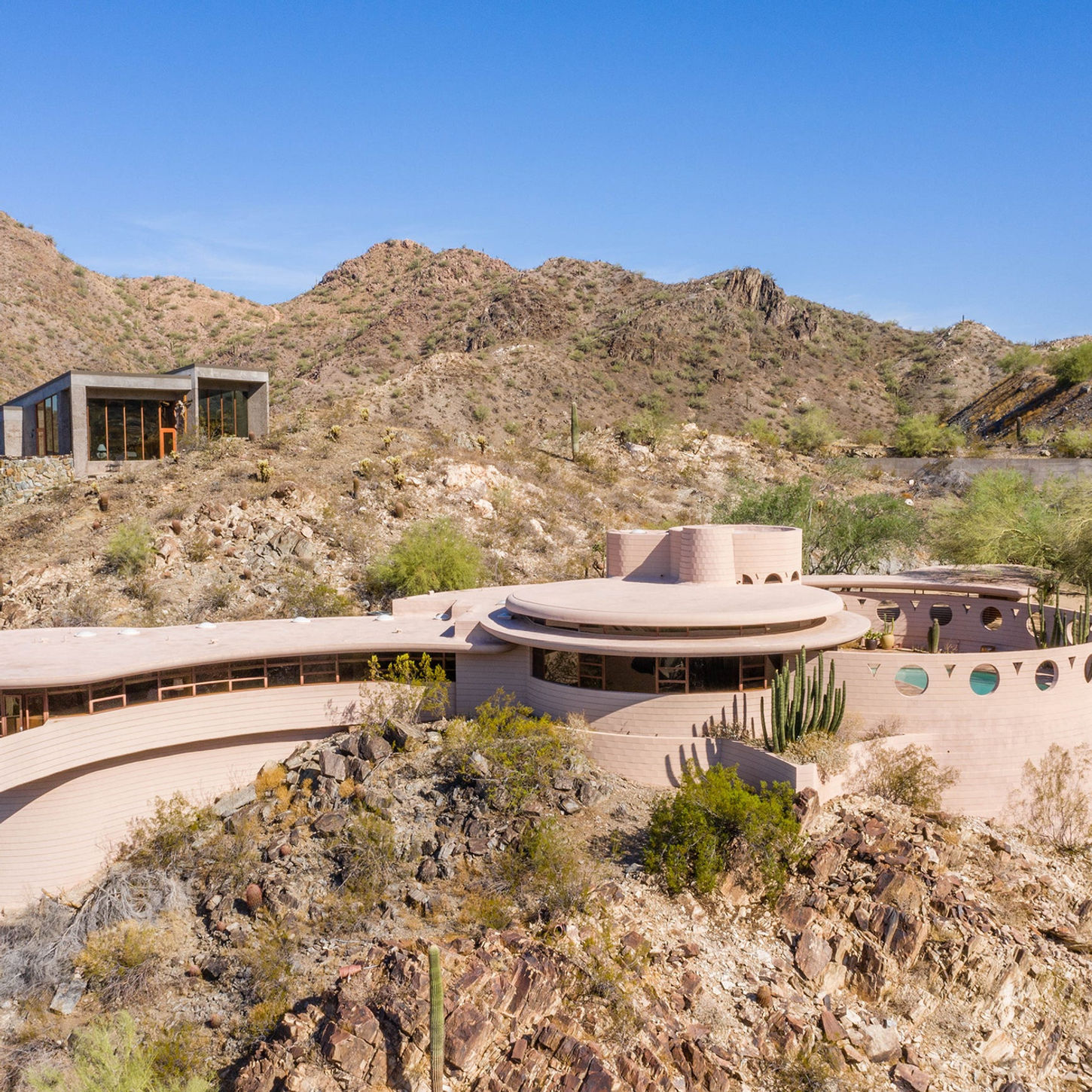 Architect Frank Lloyd Wright Sunhouse