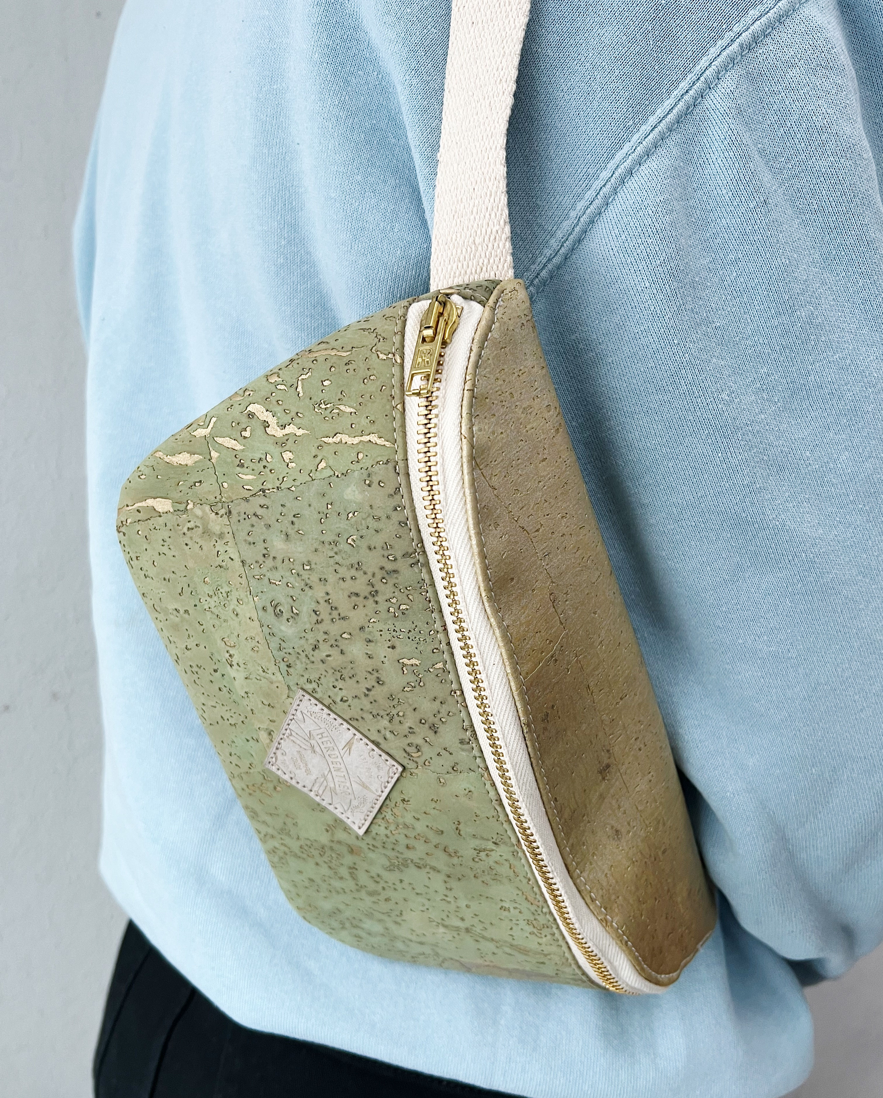 One of a kind Hipbag "Nori", mint-gold