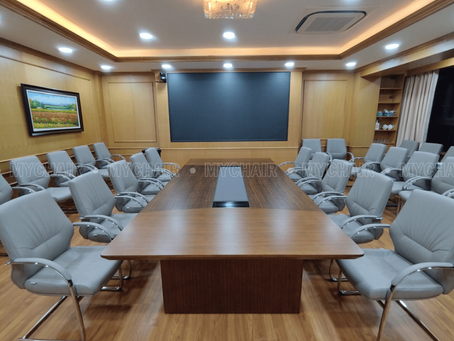 Thiết Kế Phòng Họp Sang Trọng - Nâng Tầm Không Gian Làm Việc