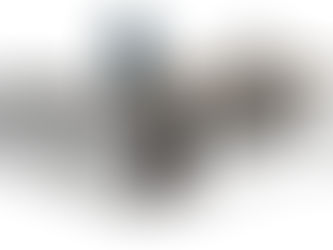 Lãnh Đạo Đúng Đắn: Bàn Làm Việc Giám Đốc Không Hộc Cho Quyết Định Mạnh Mẽ