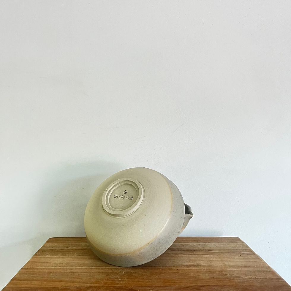 Thumbnail: Schaaltje met schenktuit