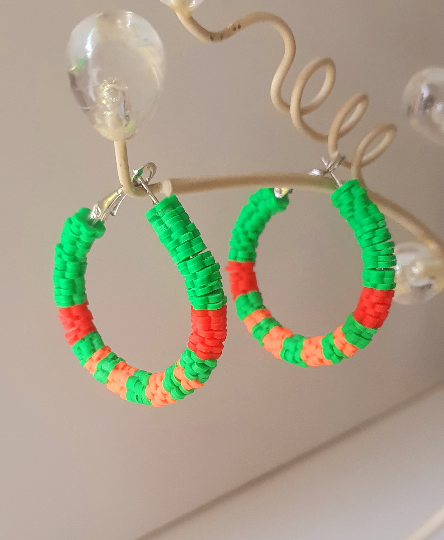 Boucles Heishi Orange et Verte