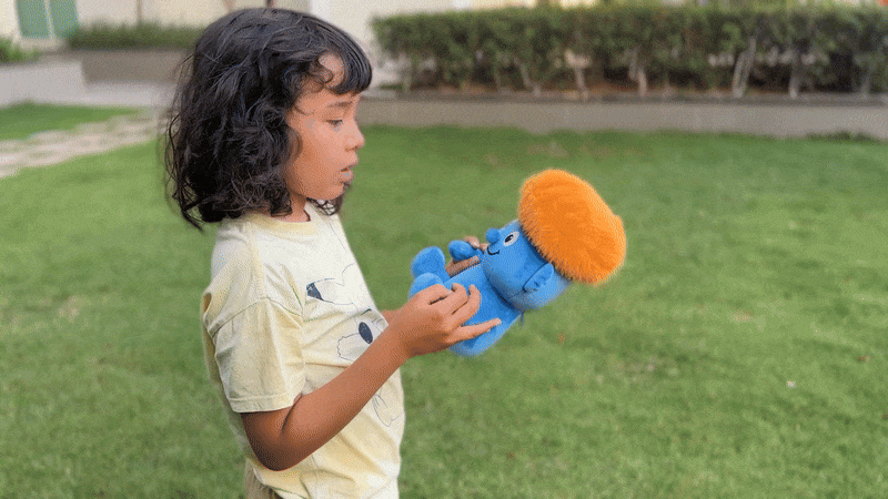 MAXI talks with children