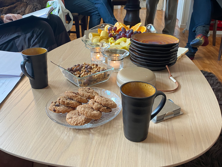 … en, tre, fem, seks, fem, tre, en…