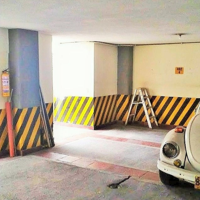 Miniatura: 🏢 Edificio en La Castellana, Barrios Unidos, Bogotá D.C. 🏢