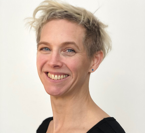 Sara Porter headshot.JPG