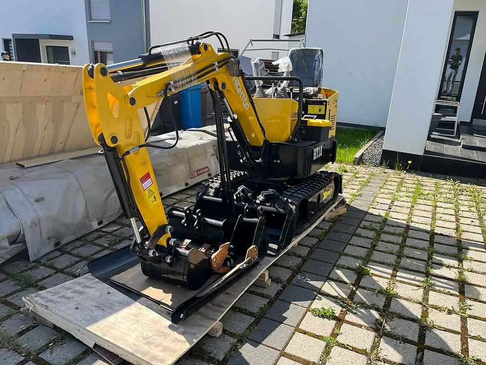 Thumbnail: Hightiop Wholesale mini small digger CE/EPA/EURO 5 China wholesale compact mini