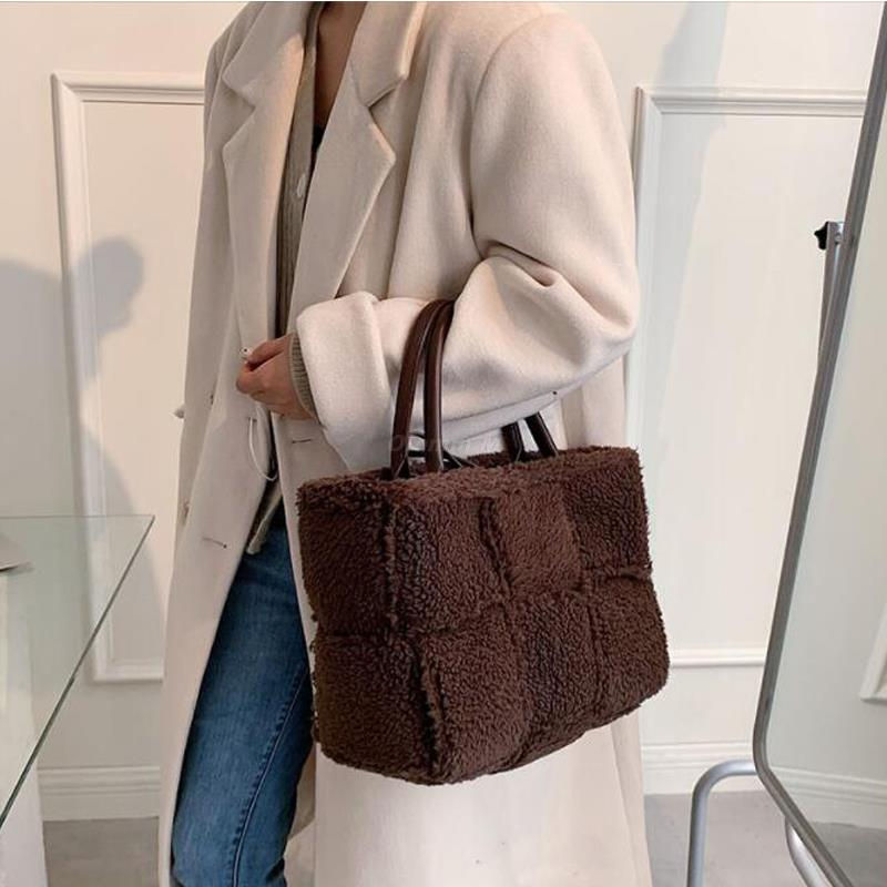 Miniatura: 2022 Women Designer Quality Plush Woollen Handbag Match Warm Cotton Furry Slipp
