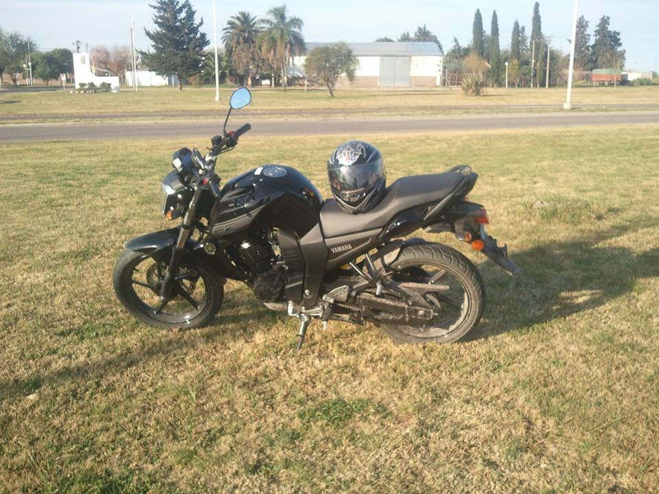 yamaha fz 1.jpg