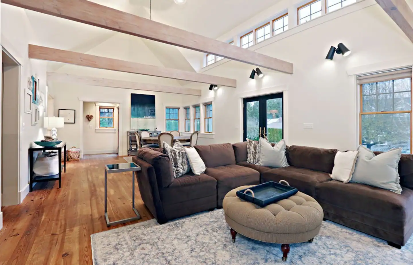 Hansville living room.webp