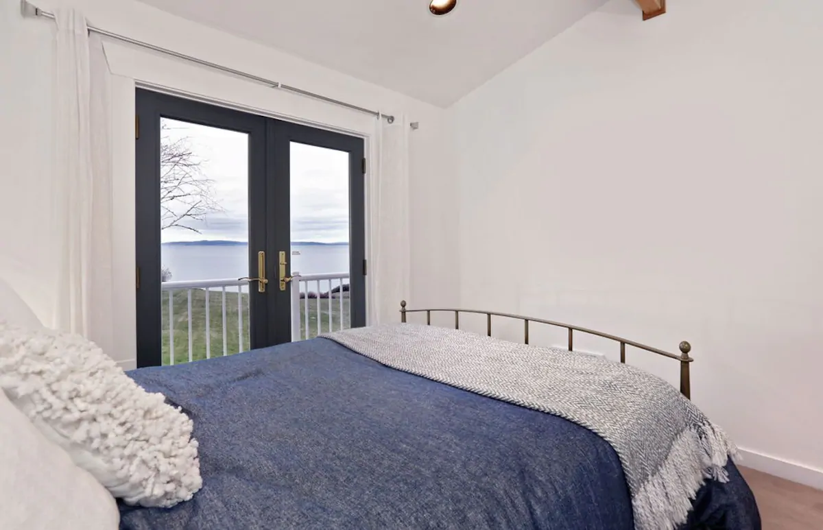 bedroom 2.webp