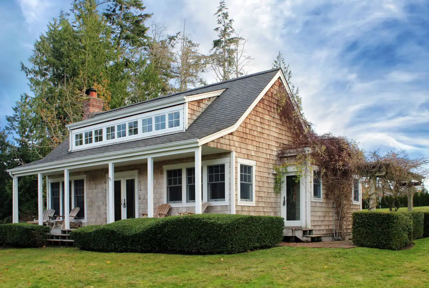 Hansville exterior 2.webp