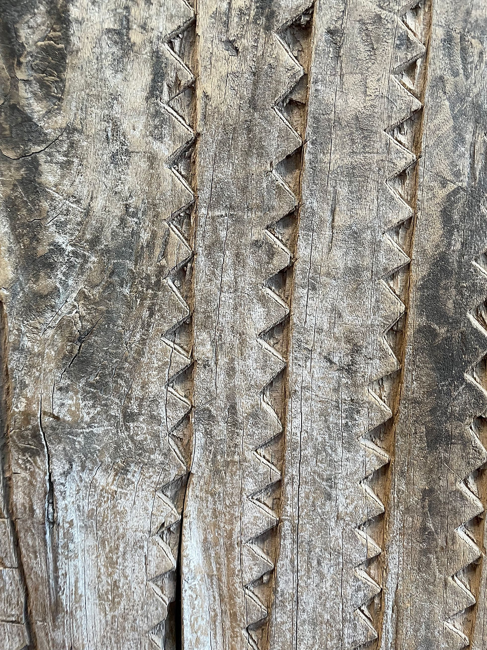 Miniature : Ancienne Porte Tsonga en bois érodé. Fin du XIXe siècle