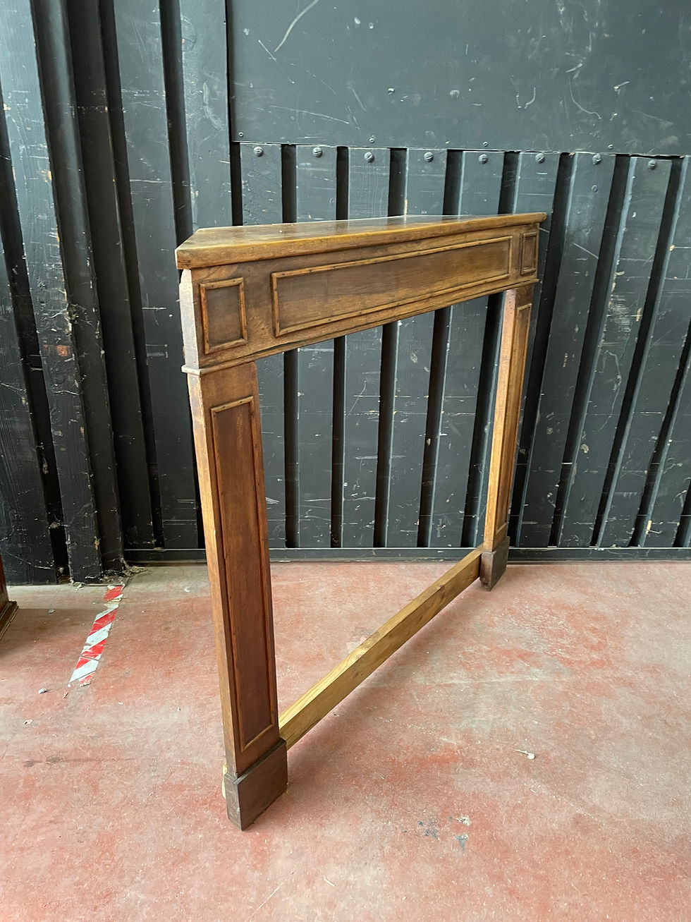 Miniature : Devant de cheminée Encadrement Façade du XIXème siècle en bois de Noyer.