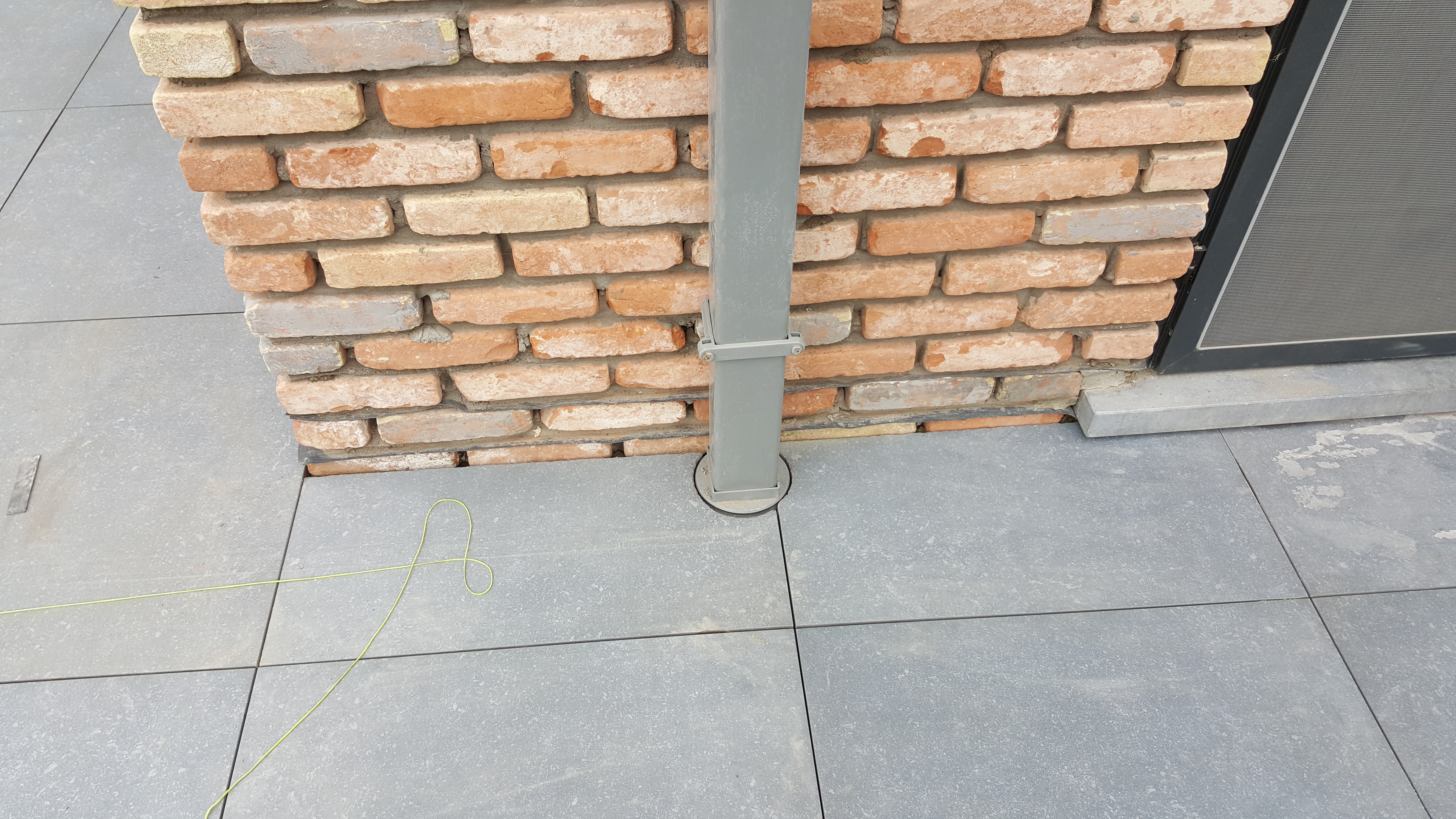 AFWERKING ROND BUIZEN