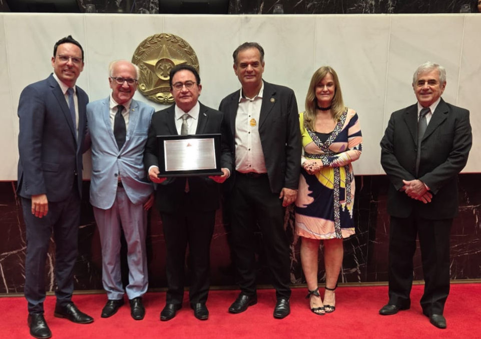 Hotelaria em destaque: Minas concede título a Manoel Linhares e celebra avanço do turismo.