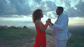 CINARA RIBEIRO VAI LANÇAR SEGUNDO CLIPE