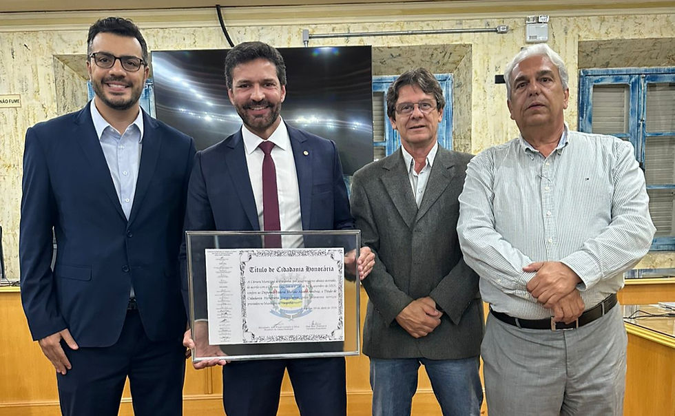 Marcelo Álvaro Antônio recebe título em Varginha