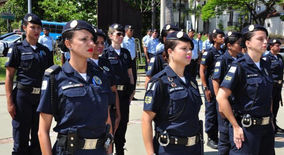 Guardas no curso de prevenção à violência doméstica e sexual