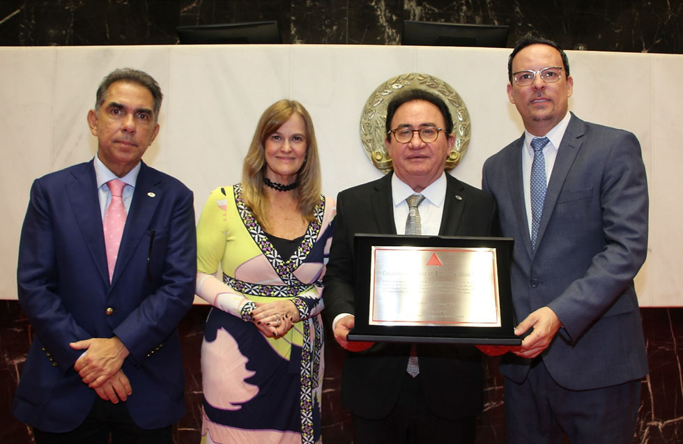 Hotelaria em destaque: Minas concede título a Manoel Linhares e celebra avanço do turismo.