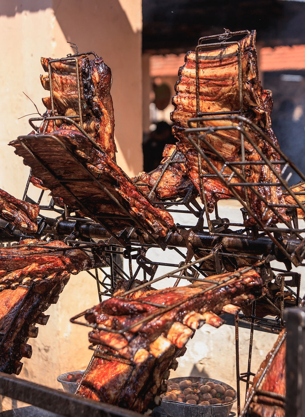 Festival NA BRASA BBQ - ON THE ROAD une o melhor do churrasco e carros antigos em Belo Horizonte