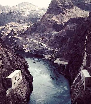 michael kors travel gifts, michael kors travel accessories, michael kors travel bags, michael kors luggage, michael kors leather bag, michael kors wallets, travel presents, travel gifts