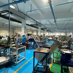 自动化组装车间