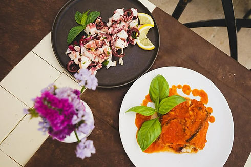 Passa con noi il weekend 💐Vi ricordiamo che siamo aperti sia a pranzo che a cena.Ci trova