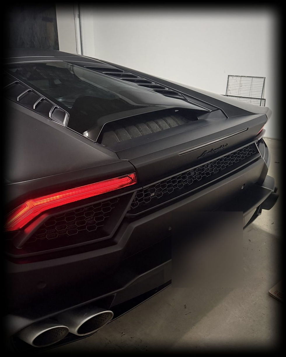 gallery-02-lamborghini-rear.jpg