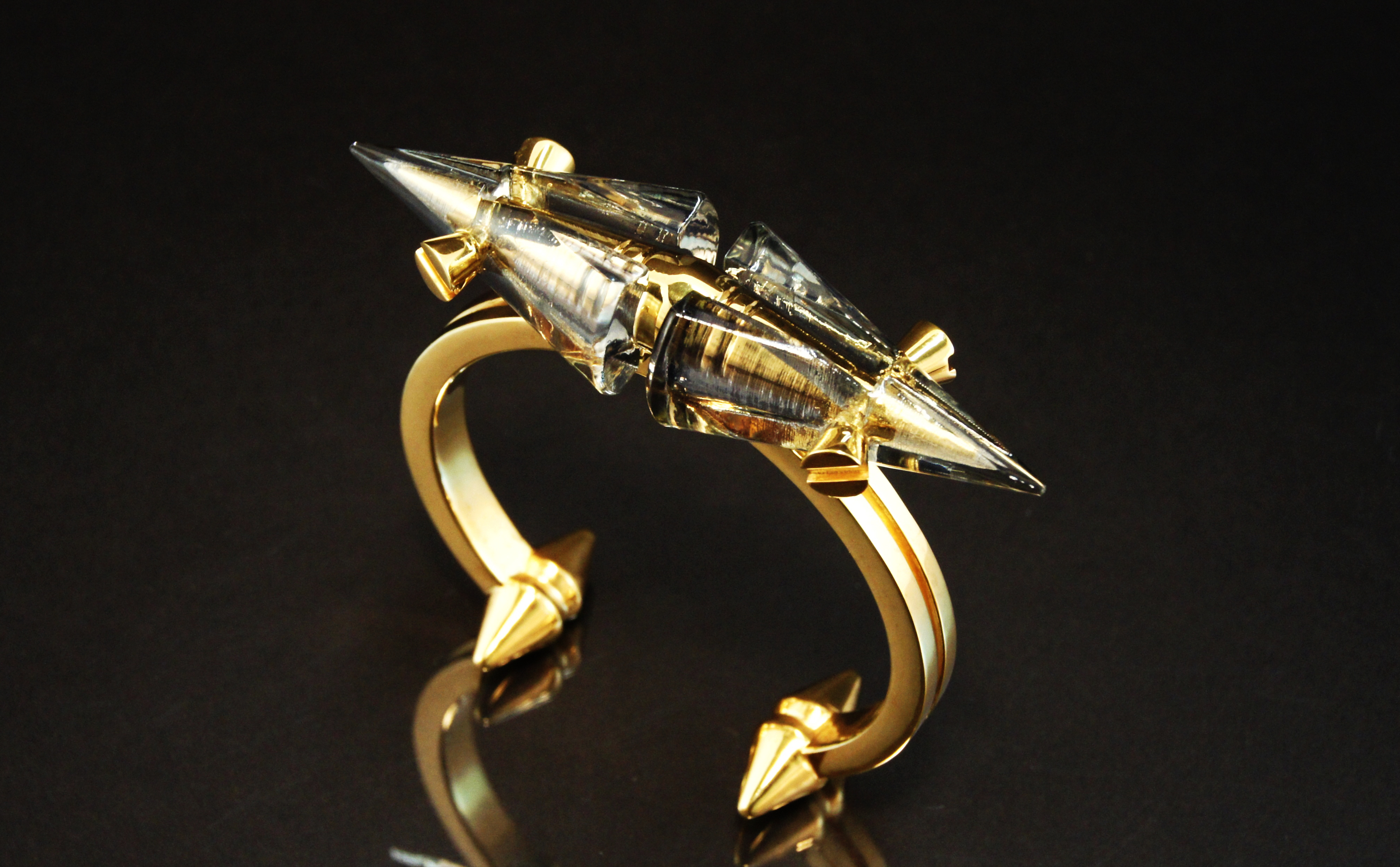 Lust cuff black