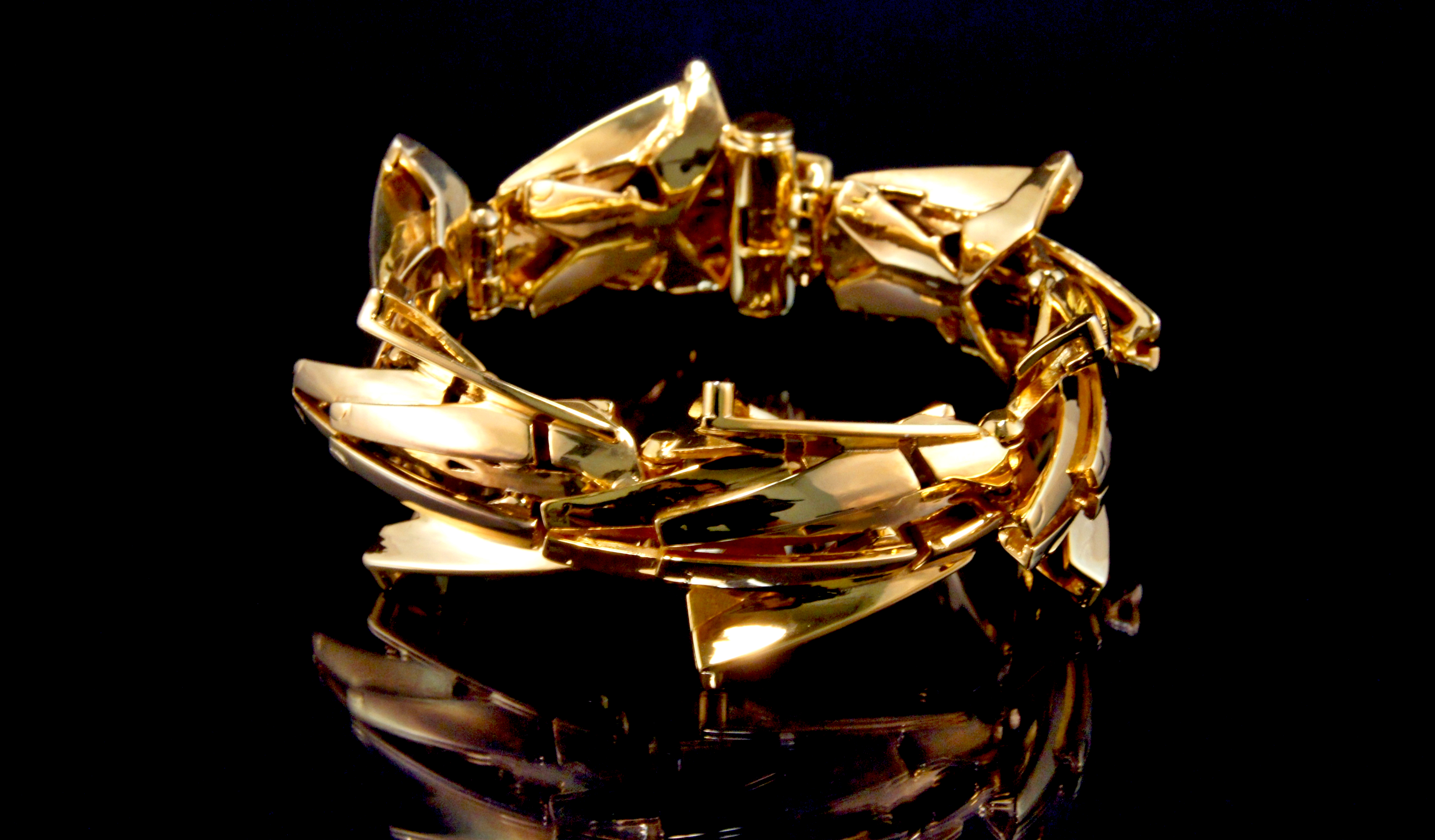 Crustacean bracelet