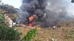 Un avión de la Fuerza Aérea de Colombia se precipitó a tierra