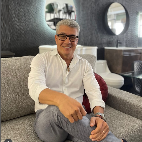 El presidente de FedecámarasNE, Gabriel Briceño, afirma que ahora sí hay precios más económicos que en el resto del territorio nacional. Foto: Instagram gabrielbriceno7