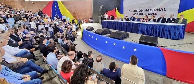 En la vía electoral, incluso con inhabilitados