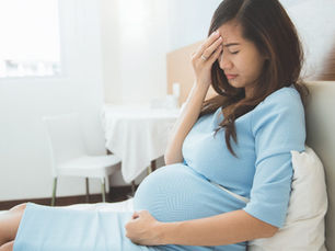 Maternal stress triggers early-life eczema through fetal mast cell programming
