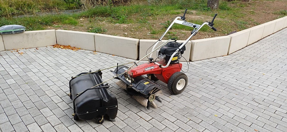 Kehrmaschine tk18 tielbürger JJ GmbH Biesdorf Eifel Gebrauchte Landmaschinen Baumaschinen