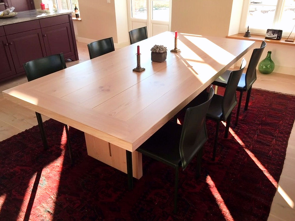 Esstisch Holzform Schreinerei Tischler Maßanfertigungen Möbel Türen Treppen Innenausbau Tr