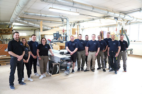 Team Holzform Schreinerei Tischler Maßanfertigungen Möbel Türen Treppen Innenausbau Trocke