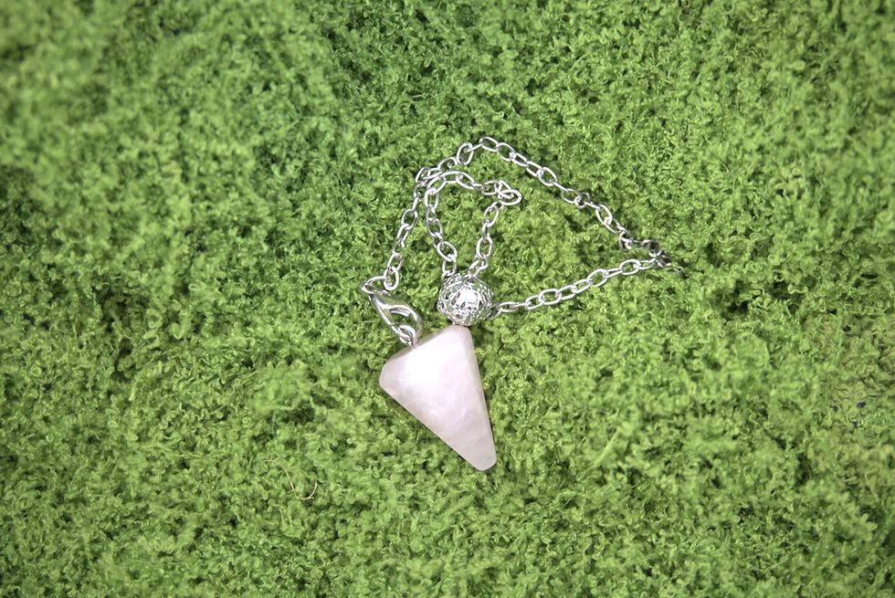 Thumbnail: Crystal pendulum